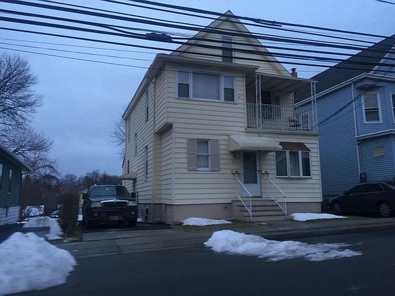 3rd image of 350 Delawanna Ave