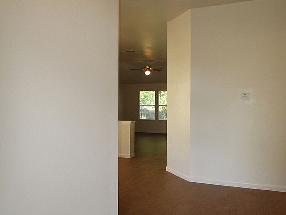 5th image of 122 Little Lake Rd