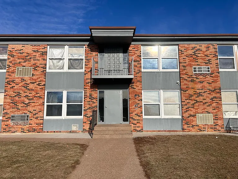 910 Richard Dr — Photo 10