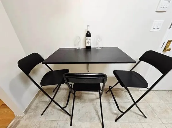 666 39th Street image 5 of 16