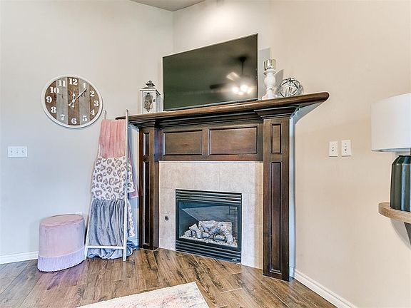5th image of 4817 SW 120th Ter