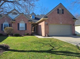 3449 Dewdrop Ln, Howell, MI 48843