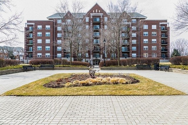 1st image of 470 W Mahogany Ct Unit 602