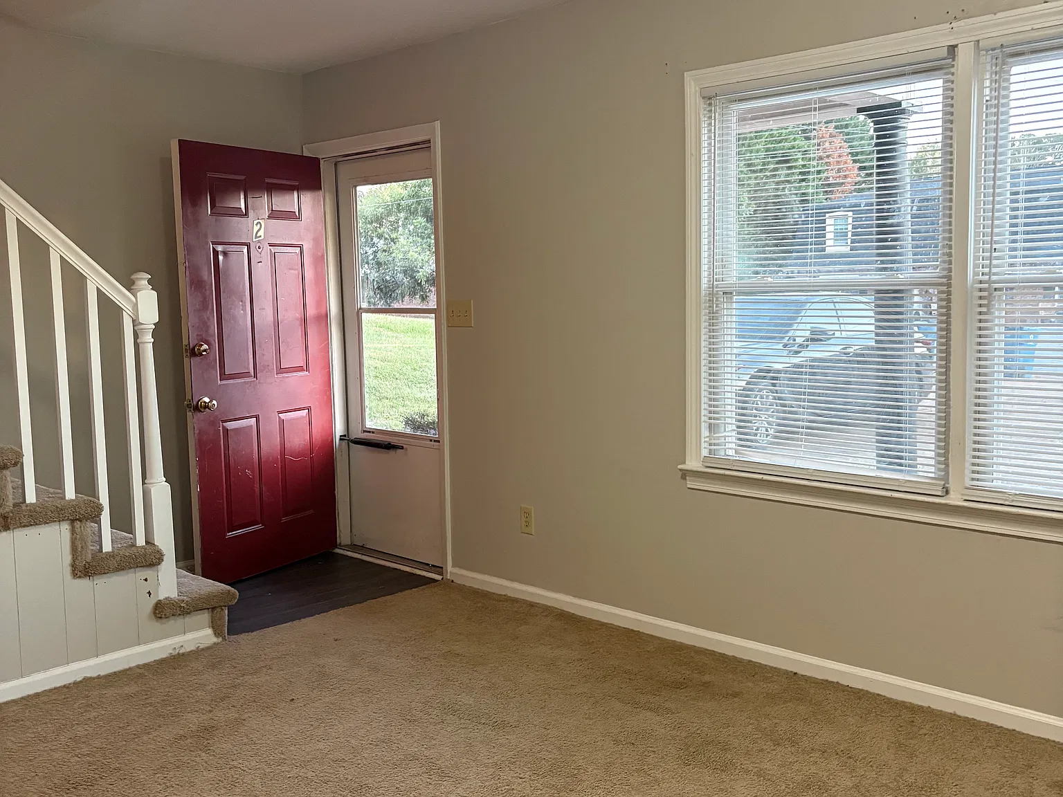 2 bed, 1.5 bath, 910 sqft, $1,100 — Photo 3
