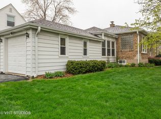 293 N Oaklawn Ave, Elmhurst, IL 60126