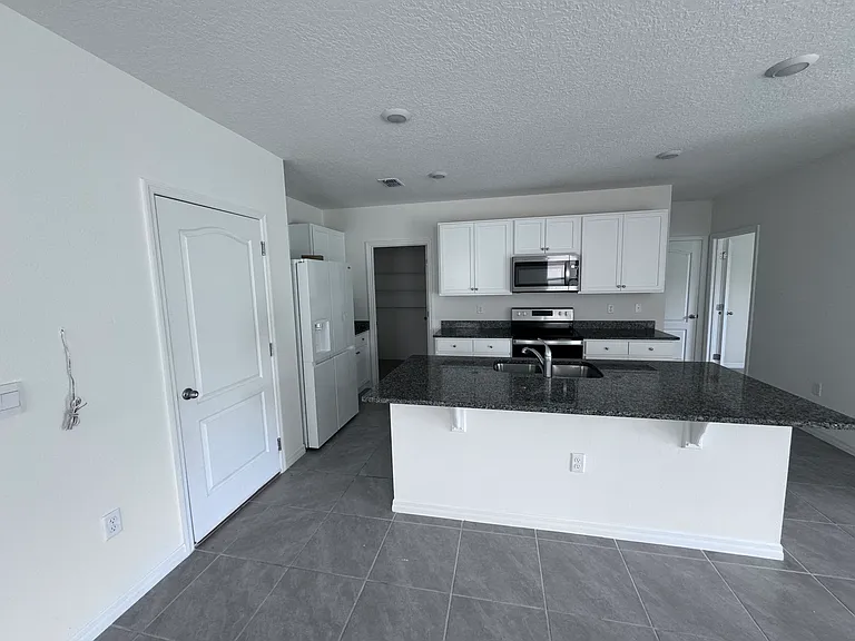 2493 Ribbon Fall Ave — Photo 6