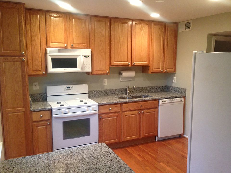 1st image of 9441 Goshen Ln