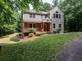 16 Mountain Rd, Brookline, NH 03033