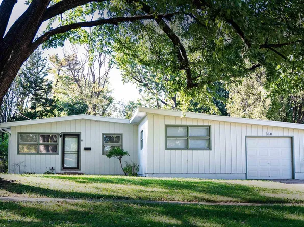3131 SW Lane St, Topeka, KS 66611
