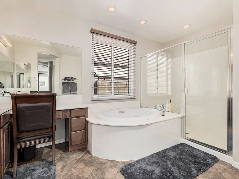 2288 E Wisteria Dr — Photo 10