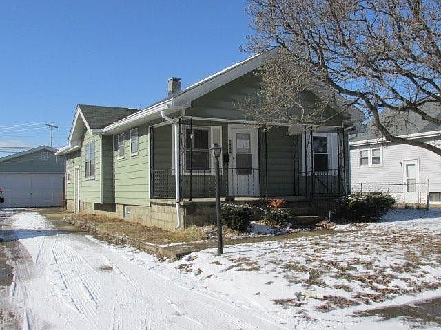 2nd image of 809 Washington Ave