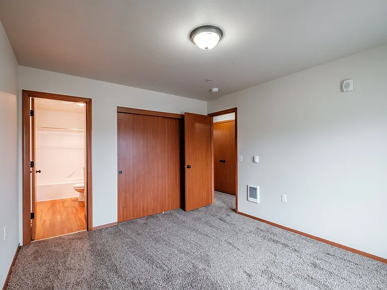 Aspen Place Apartments — Photo 166