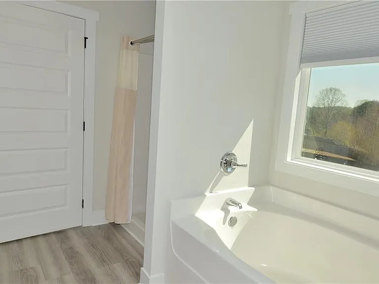 45 Haddington Ct — Photo 17