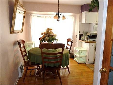 4th image of 1141 Ottillia St SE