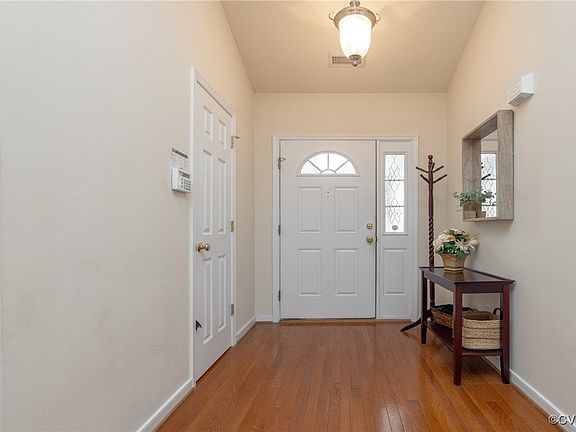 2nd image of 3116 Chartwood Dr