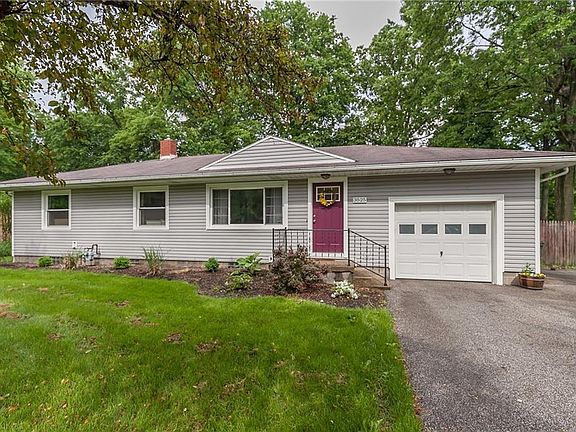 2nd image of 3525 Hiwood Ave
