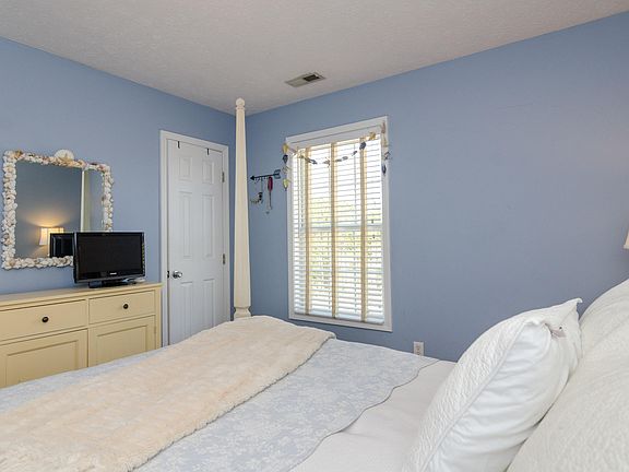 3rd image of 520 N 7th Street