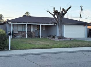 1009 N Pecan Ave, Reedley, CA 93654