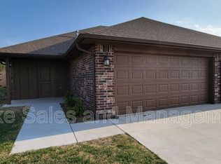 1318 E Cavanaugh St, El Reno, OK 73036