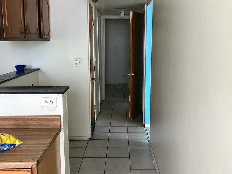 4069 Prescott Ave — Photo 3