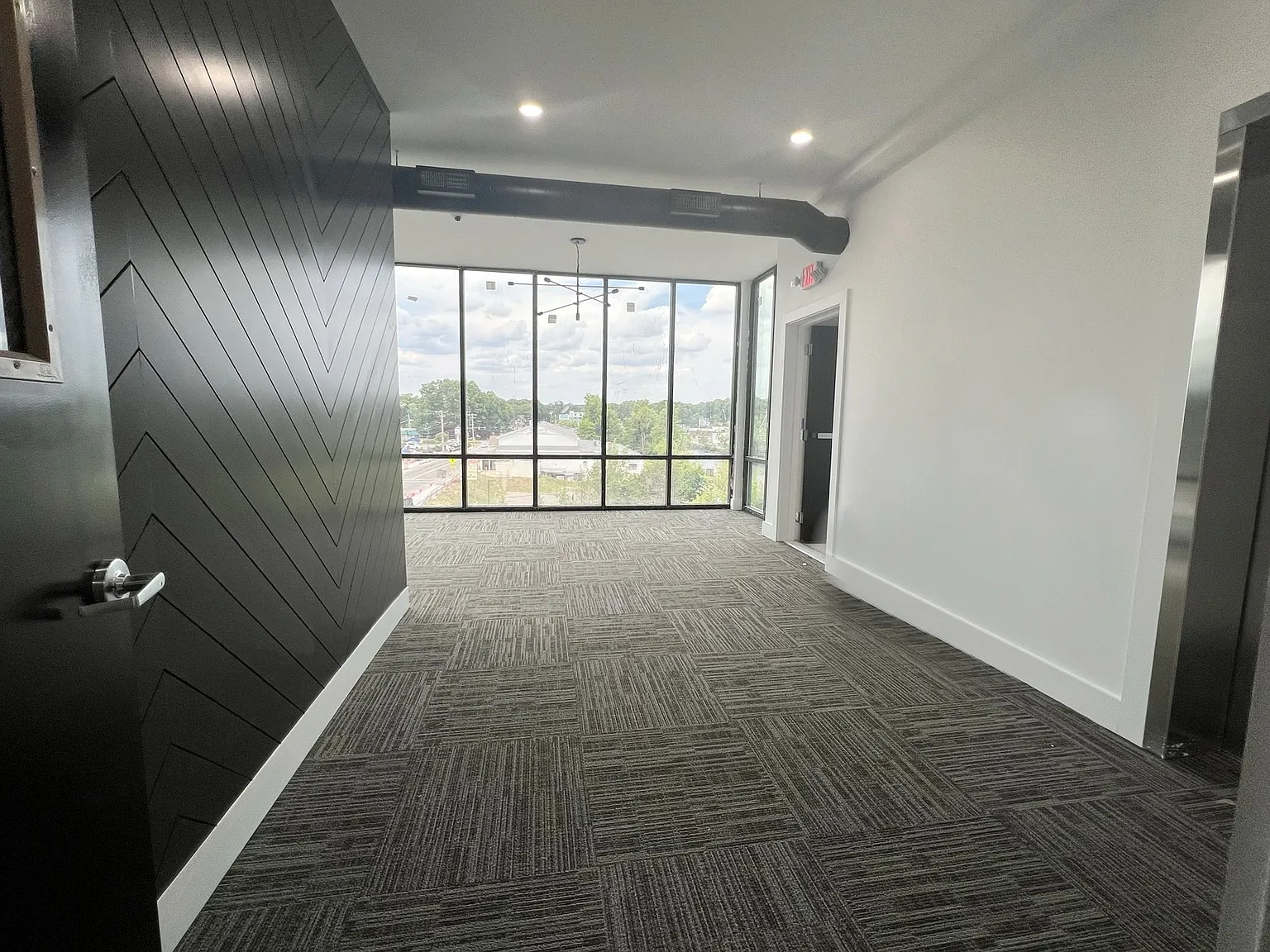 1 bed, 668 sqft, $2,200 — Photo 4