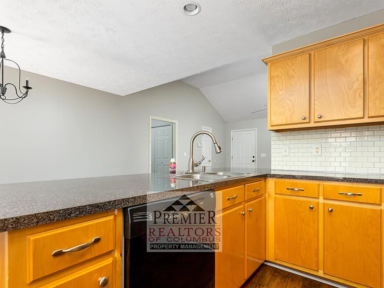 567 Mill Pond Dr — Photo 20