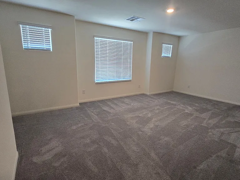 7647 Duran Harbor Ln — Photo 26