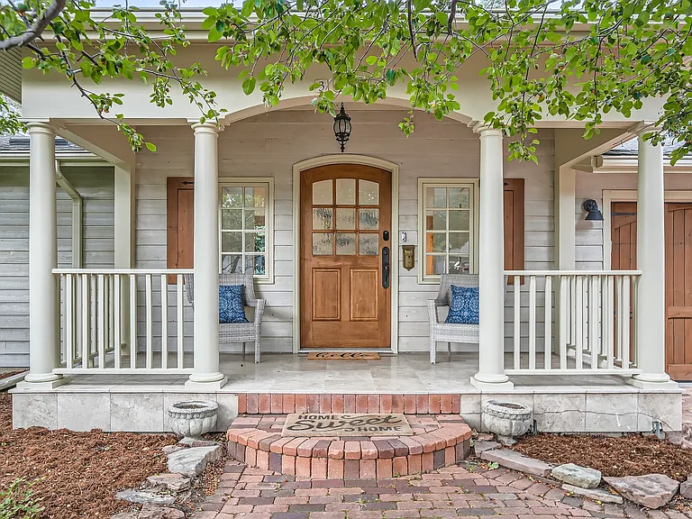 3782 Wonderland Hill Ave — Photo 3
