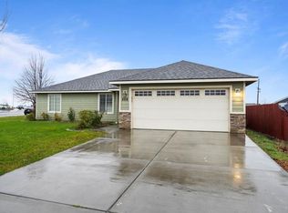 506 Manzanita Ln, Pasco, WA 99301