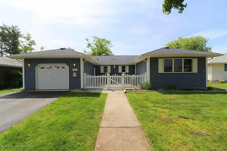101 Fort De France Ave photo 1
