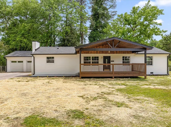 325 10th St W, Jasper, TN 37347