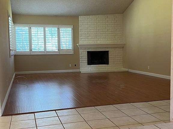 5th image of 1246 Shady Oak Dr