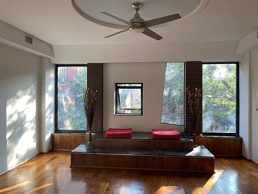 Rented by Douglas Elliman | media 7