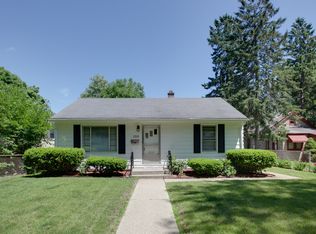 2203 Emmaus Ave, Zion, IL