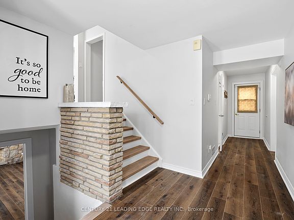 4th image of 532 Park Rd N