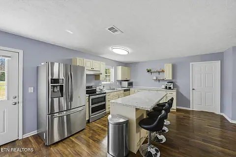 1250 Tramel Rd — Photo 6