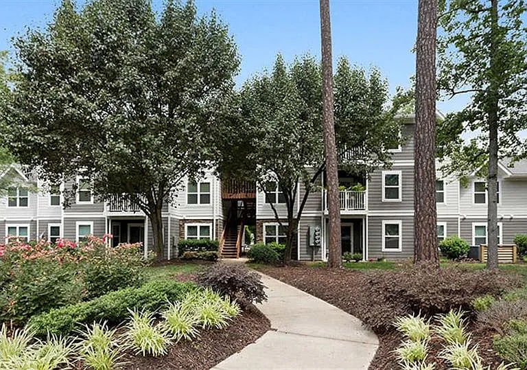 Trails at Short Pump Apartments — Photo 40