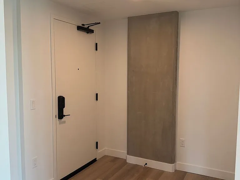 Rainford Apartments — Photo 166