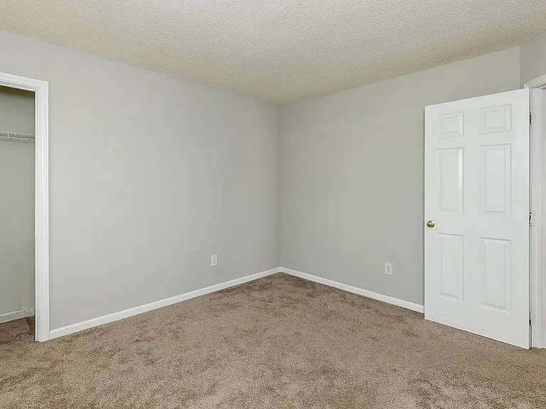 112 Kronos Ln — Photo 22