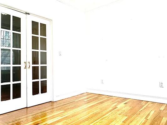 Rented by Corcoran | media 25