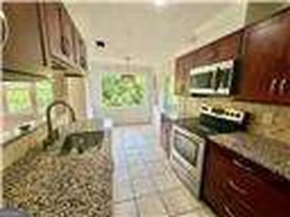 11 Saint Claire Ln NE, Atlanta, GA 30324