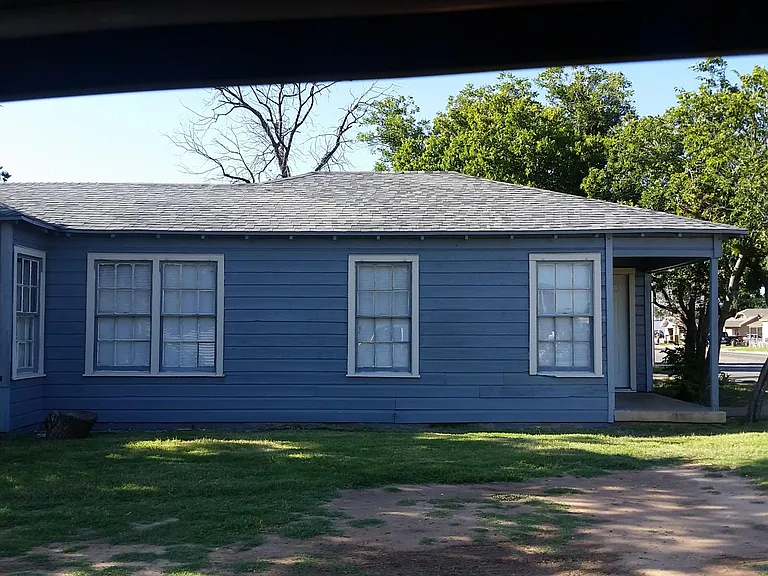 1102 Grape St #A — Photo 3