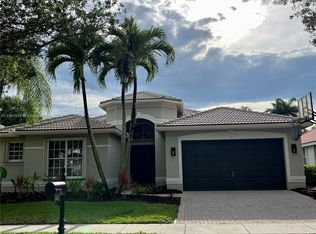 19477 Estuary Dr, Boca Raton, FL 33498