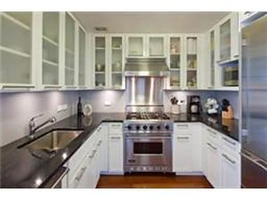 Rented by Douglas Elliman | media 27