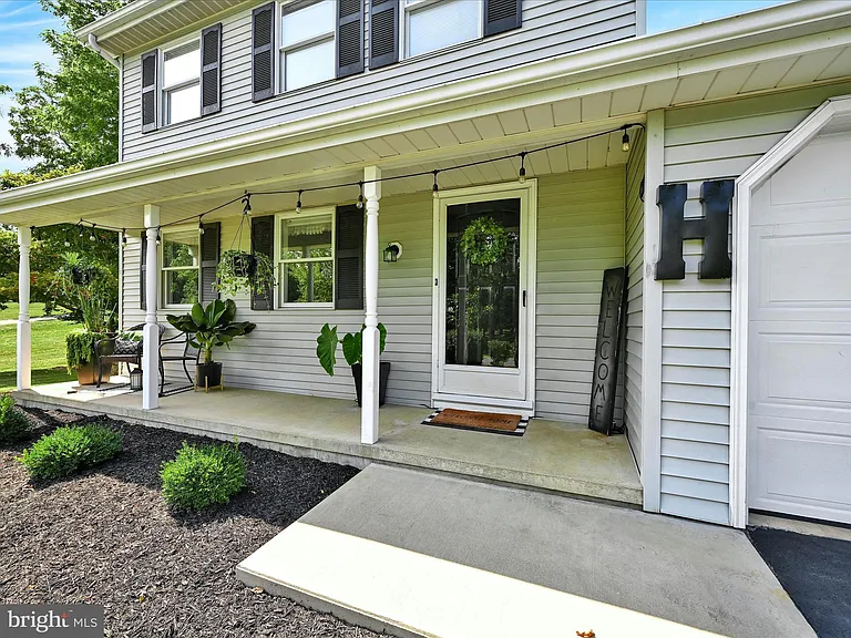 120 Duquesne Dr — Photo 4
