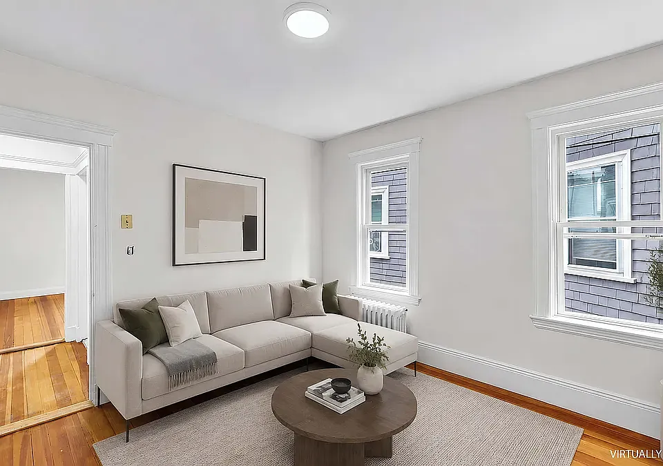 8 Dawes St #1