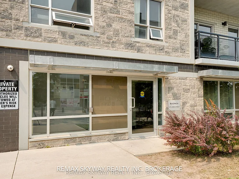275 Larch St #H203 — Photo 2