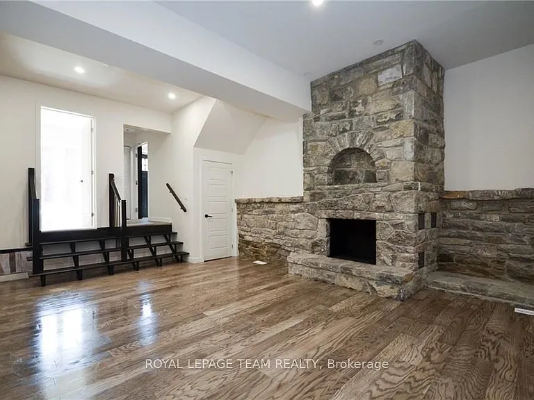 177 Cathcart St #A — Photo 2