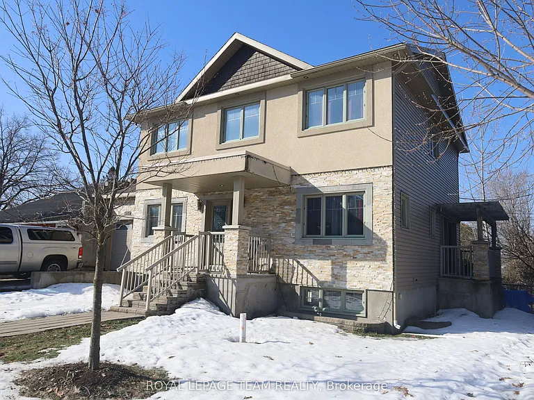 2194 Niagara Dr S — Photo 1