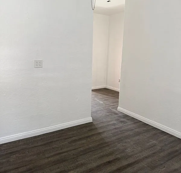 910 S Marengo Ave #1 — Photo 3